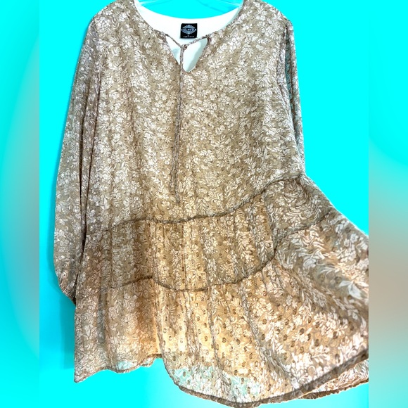 Cal Style Dresses & Skirts - Cal Style Tunic Tiered Dress
